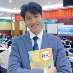 广西百万网红，拒4万月薪，回村当老师，是作秀，还是另有隐情？