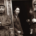 在蒙受冤屈的八年中，毛泽东遭受了三次打击